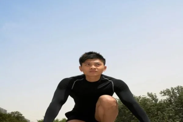 贝林厄姆欧冠任意球绝杀皇马 金球奖呼声高涨背后的关键因素是什么